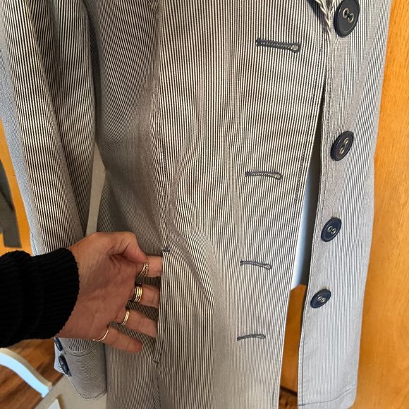 Sold - Picture 6 of 11